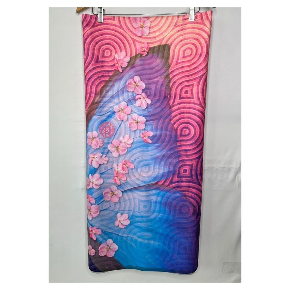 INKNBURN Sakura Pink Yoga Mat Towel NEW